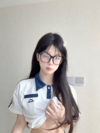 上海19岁/170/眼镜妹/马甲线/0整/性格好